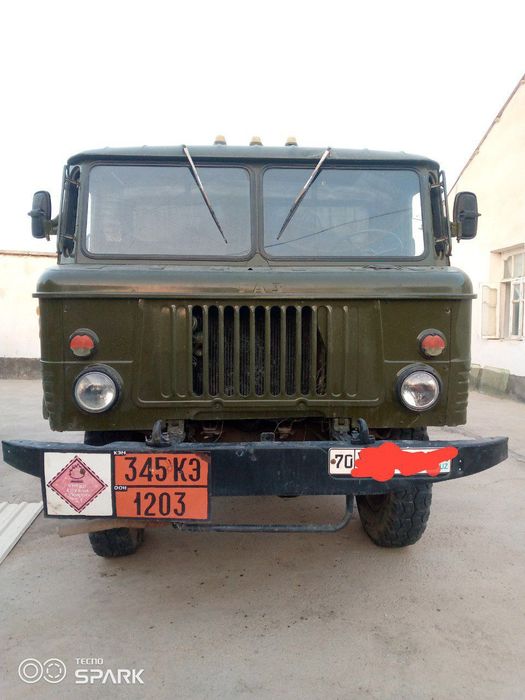 Gaz66 benzavoz yili Srochna sotiladi