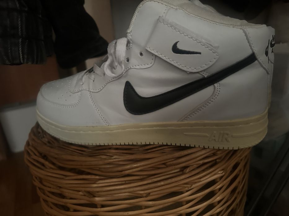 Кроссовки Nike новые