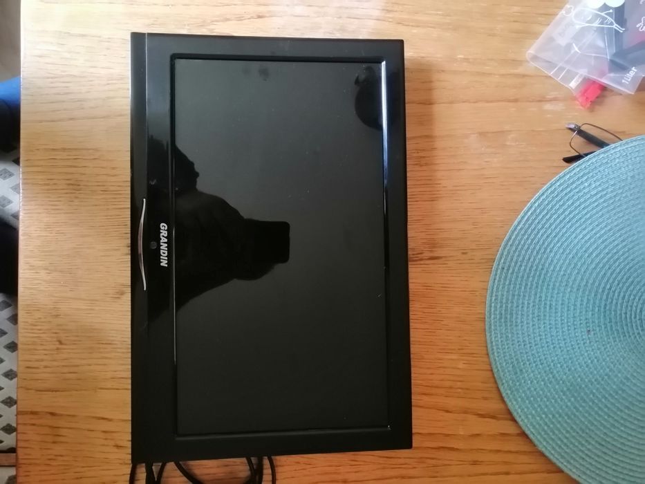 Televizor Grandini diagonala 40 cm
