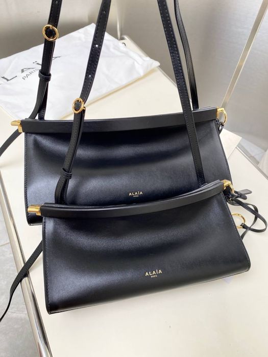 Geanta Alaia Le Click East West