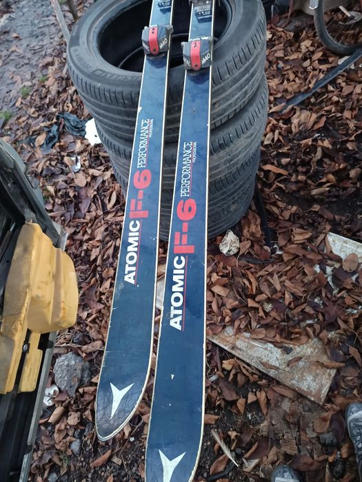 Ски Atomic F6 ретро