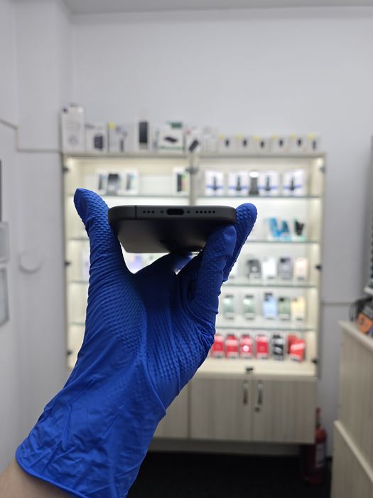 iPhone 17 / Black / 128GB / Baterie 100% / Garantie /  Rate