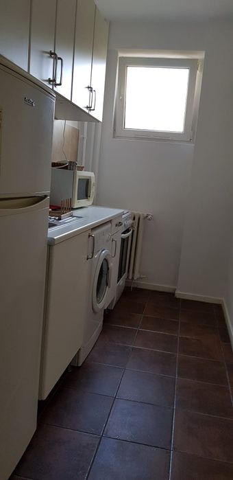 Inchiriere garsoniera Titan metrou