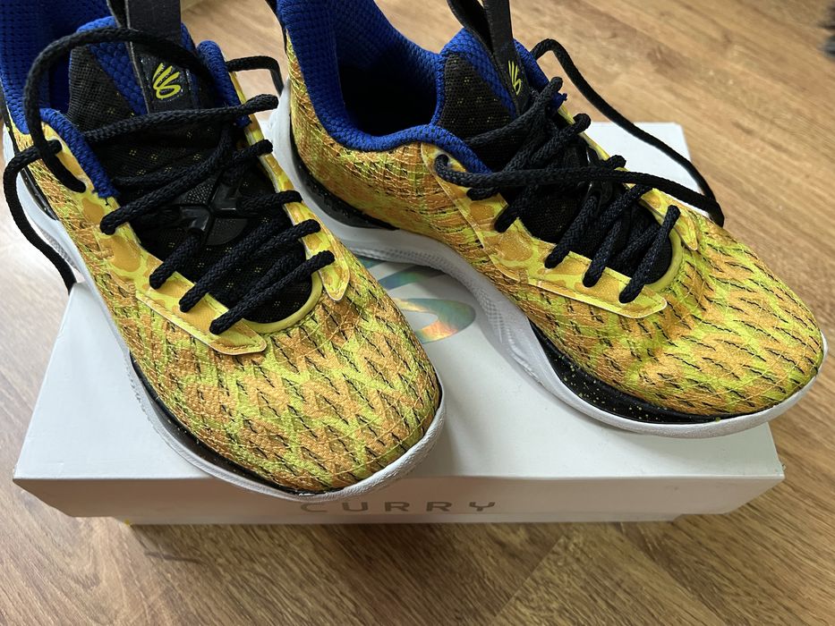 Under armour маратонки