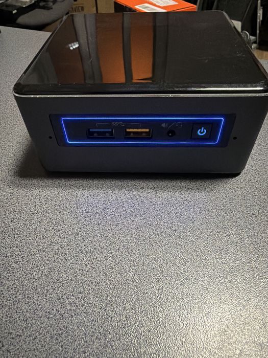 MiniPC Intel NUC i3 7gen 8g 256g ssd wifi bt