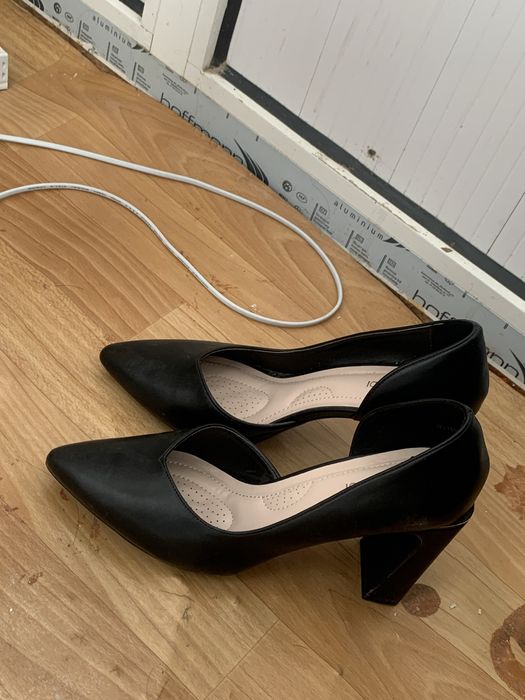 Женская обувь туфли