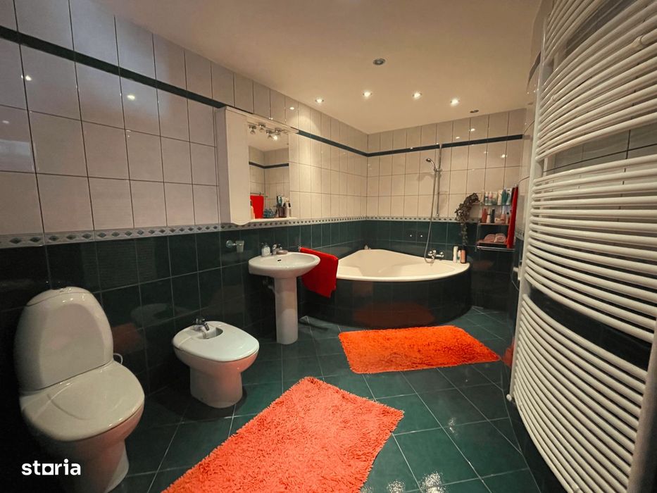 Casă S+P+E+pod, 7 camere, 2 băi | Central Beclean, lângă Băile Figa