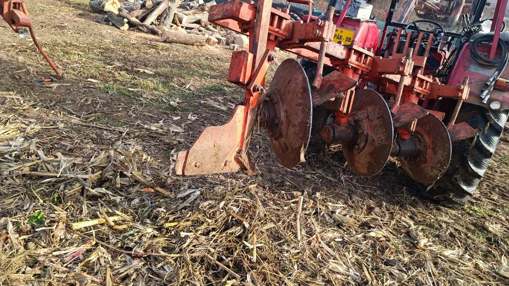 Plug pe discuri de v