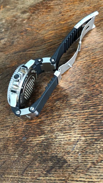 Ulusse Nardin часы