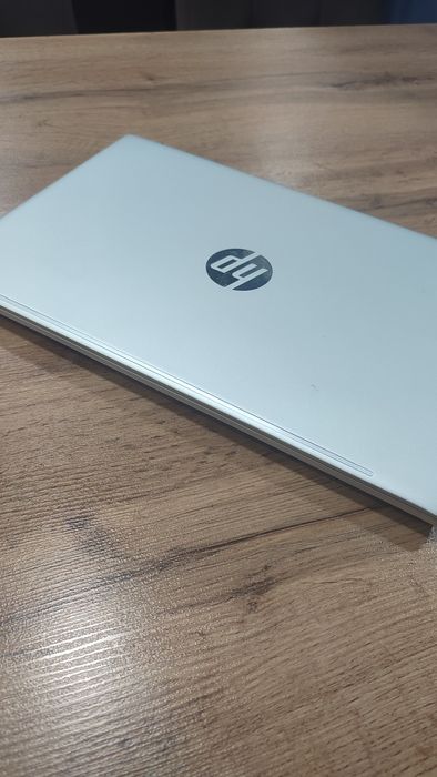 Графический HP i7-12