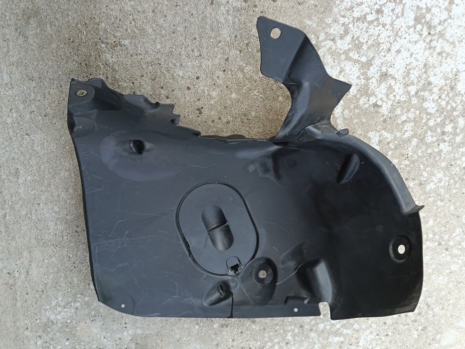 Carenaj față(apărătoare noroi roata)Megane 2 . Pasaj protecție Kangoo,