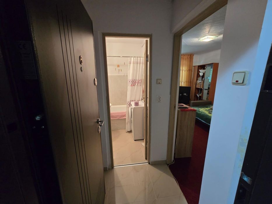 Garsoniera decomandata , 24m patrati
