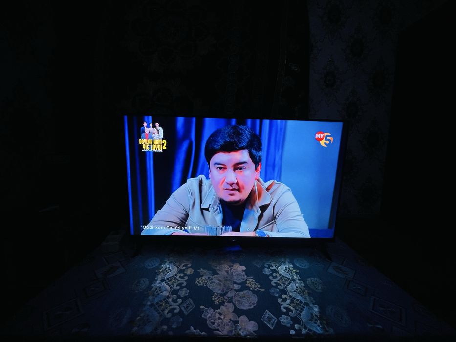 Televizor 43razmer Smart orginali garantyasi bn