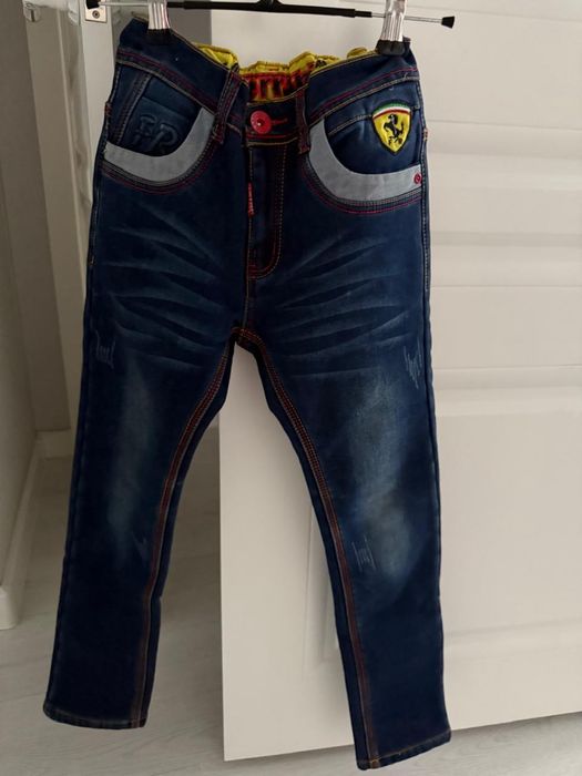 Утеплённые джинсы