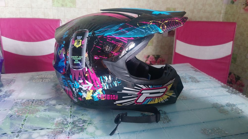 Продам каску мотоцикла