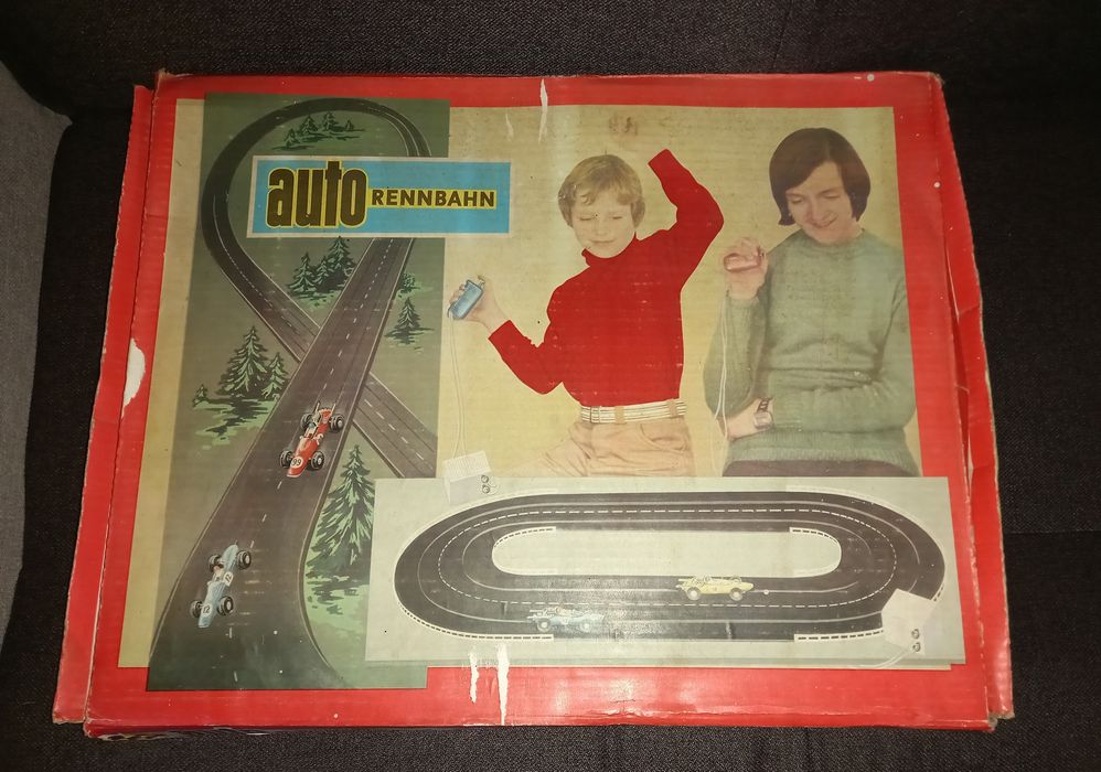 Autorennbahn - германска игра от началото на 80 - десетте години !