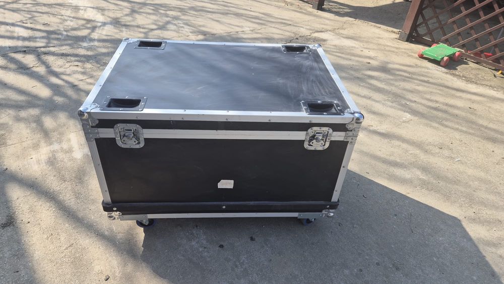 Vând cutie transport