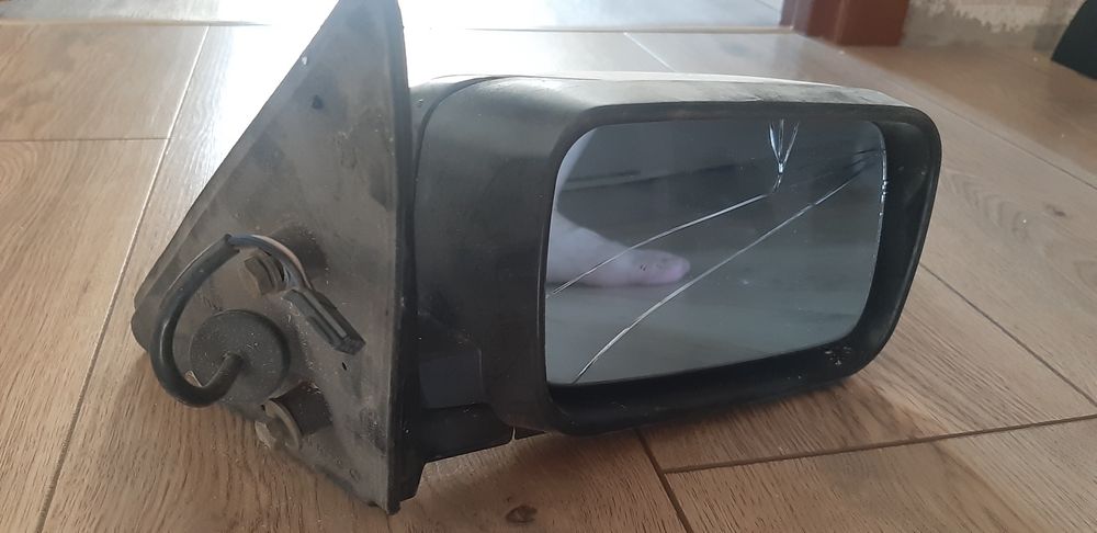 Зеркало правое на BMW 320