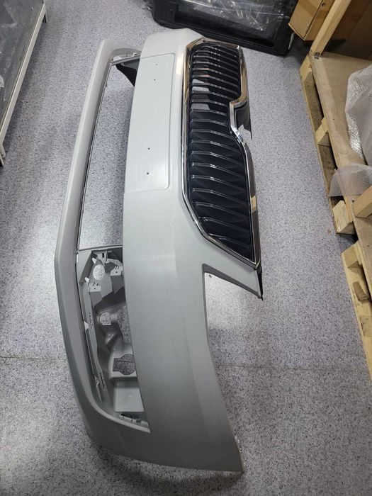 Бампер передний Skoda Octavia A7 Оригинал