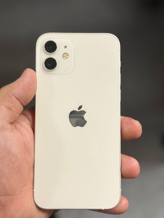 Aplle 12  телефон