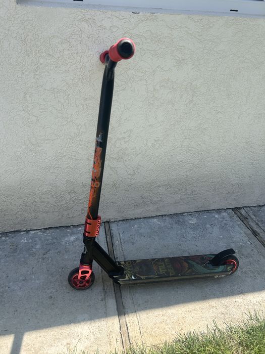Vand cadru de hoverboard freewheel cu 2 trotinete.