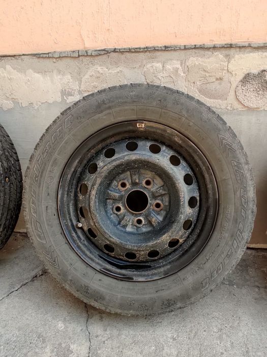 Шина      R14      R15