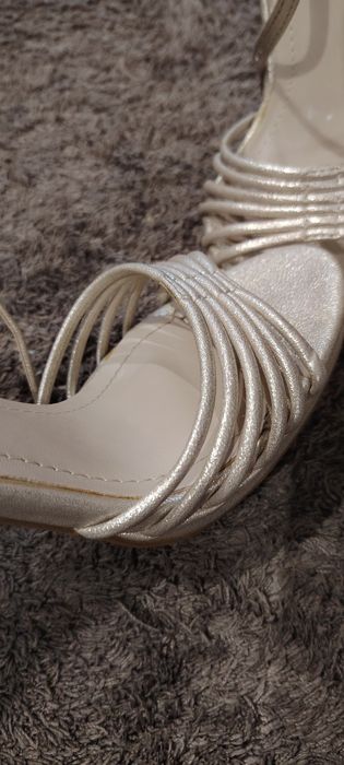 Sandale mărimea 35