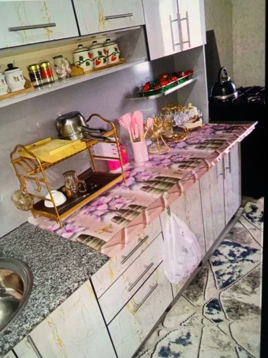 Срочно квартира сотилади арзон нархда 2 хоналик барча жихозлари бн