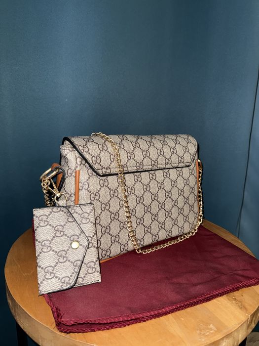 Чанта Gucci с кутия