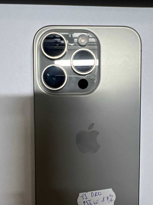 Марка Apple : iPhone 15 pro