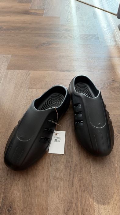 Adidas Adifom infinity mules 13US