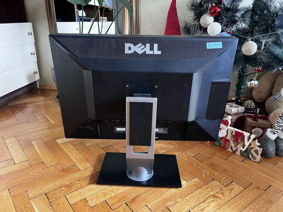 Monitor Dell 27" VESA mounting