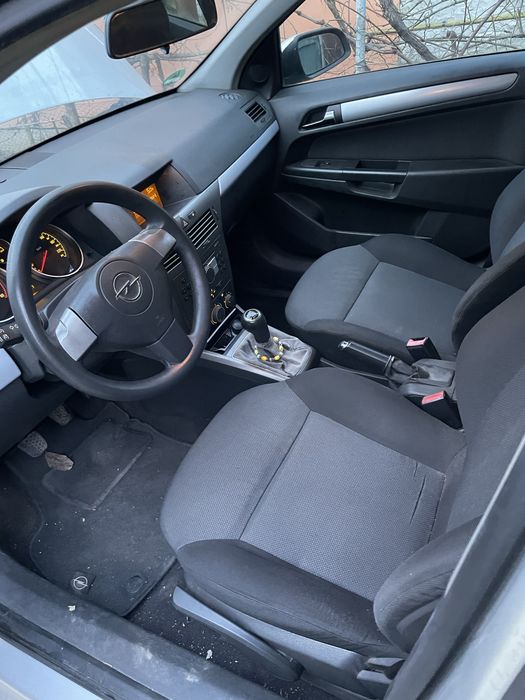 Opel astra H 1.9 cdti 120 cp an 2006 inmatriculat RO