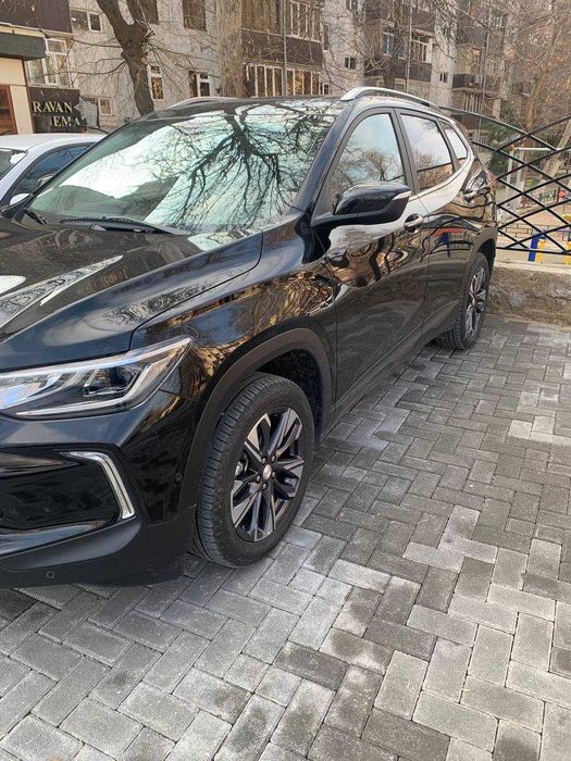 Chevrolet Tracker (Premier) 2025 | 14 000 км