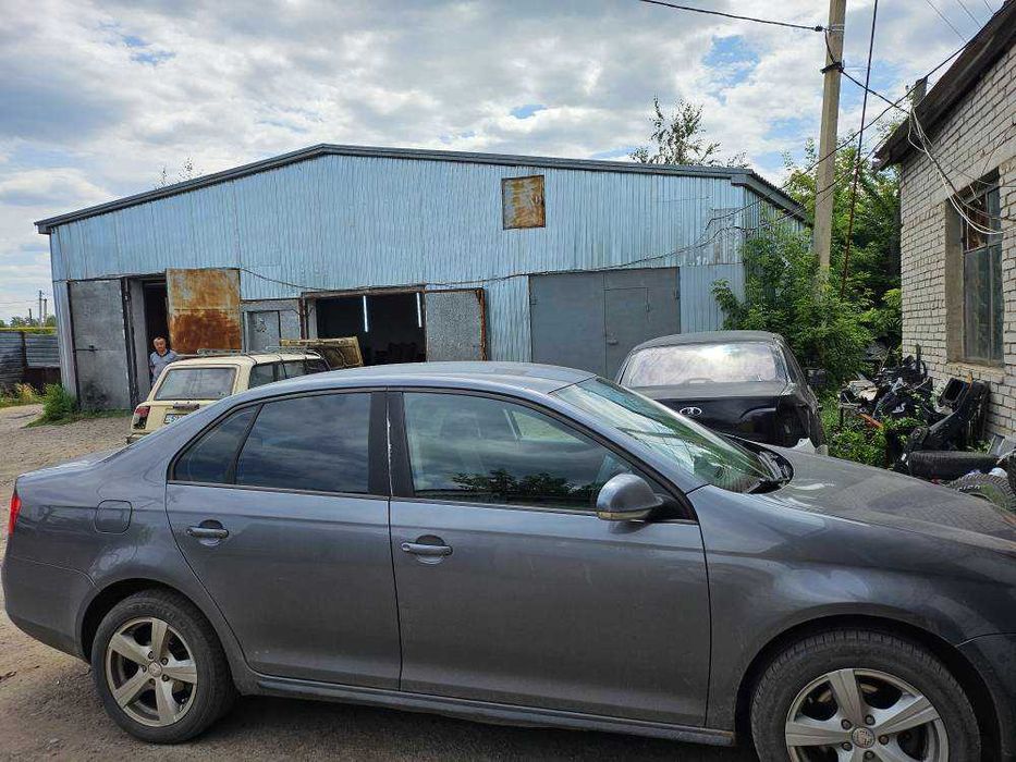 Продам гаражи, боксы, помещения