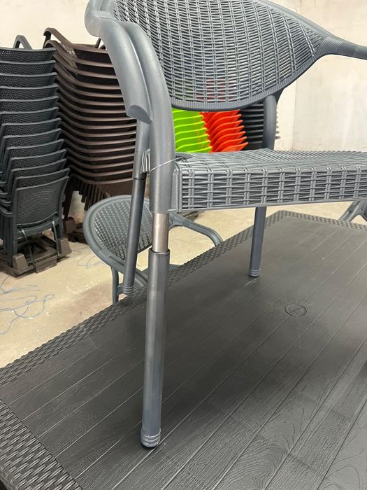 Красив Градински Комплект 6 стола и маса 90/150см