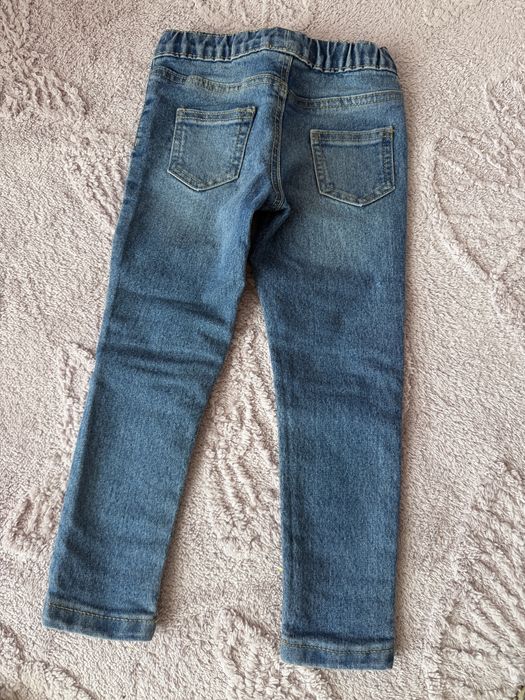 Pantaloni 3-4 ani