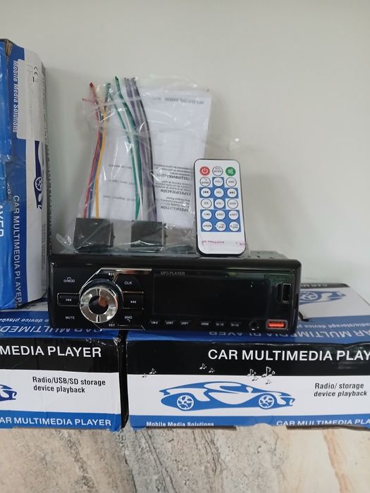 Casetofon auto cu bluetooth