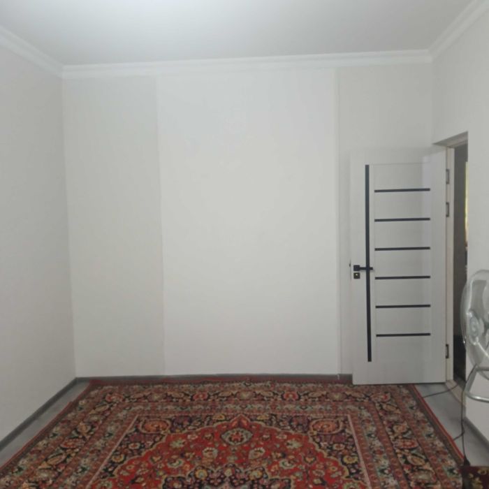 Продаётся 2-комнатная квартира на . Кара камиш  1/4