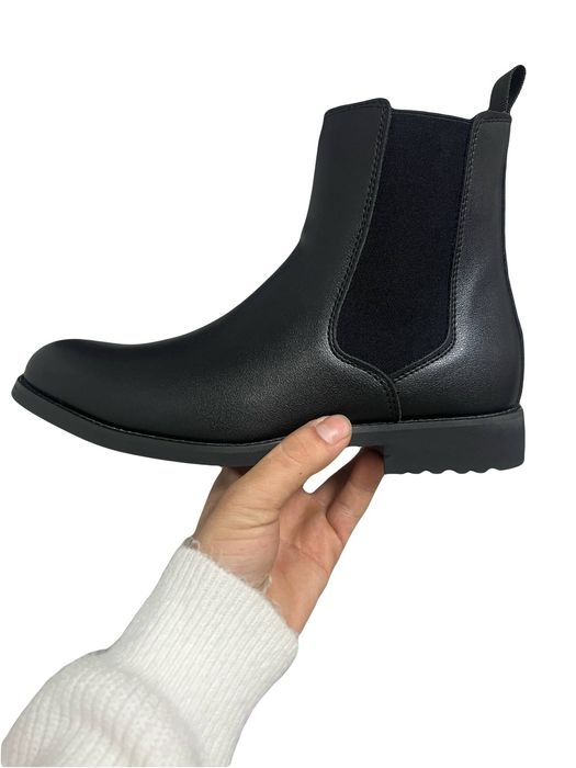 Palto sotiladi!!  oyoq kiyim: charm koja sotiladi!!!