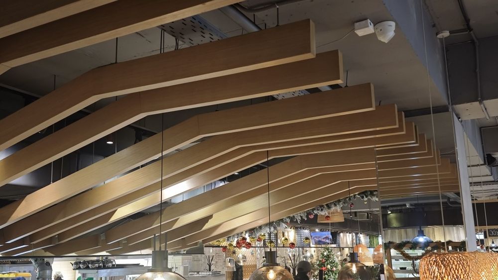 Требуется произвести демонтаж декор брусьев