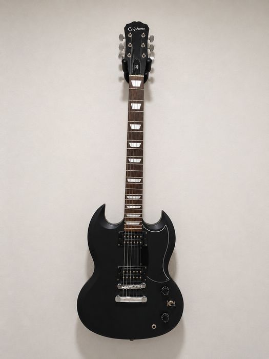 Продам электрогитару Epiphone SG Special VE Ebony.
Гитара в отличном с