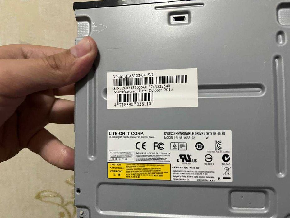 Дисковод для пк модель iHAS122-04 WU