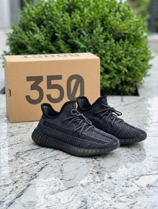 Adidas Yeezy Boost 350 v2 Negru