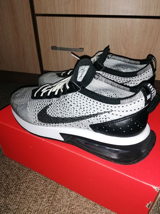 Уникален модел на Nike