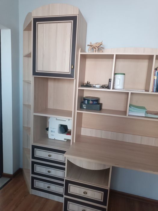 Продам шкаф в детскую