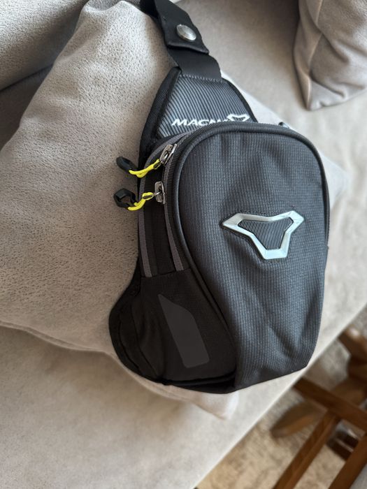 Мото чанта за крака MACNA