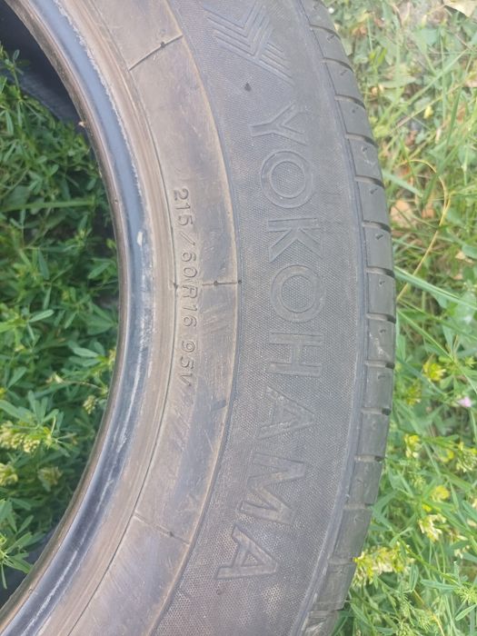Продам  шины YOKOHAMA 215/60 R16