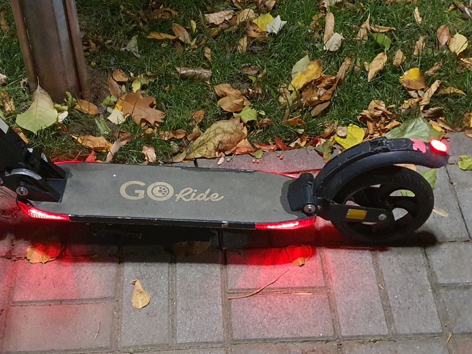 Trotineta pliabila si usoara, pretabila si pt copii, suspensie fata/sp