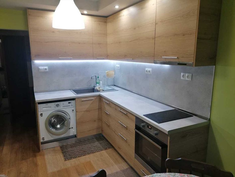 Дава се под наем Двустаен апартамент в Благоевград, Идеален център - 60 кв.м за 280.5 € - Снимка #3